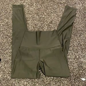 Aerie silkly green leggings